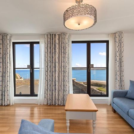 Apartment 8 Waterstone House - Luxury Apartment, Sea Views, Pet Friendly Тенби Екстериор снимка